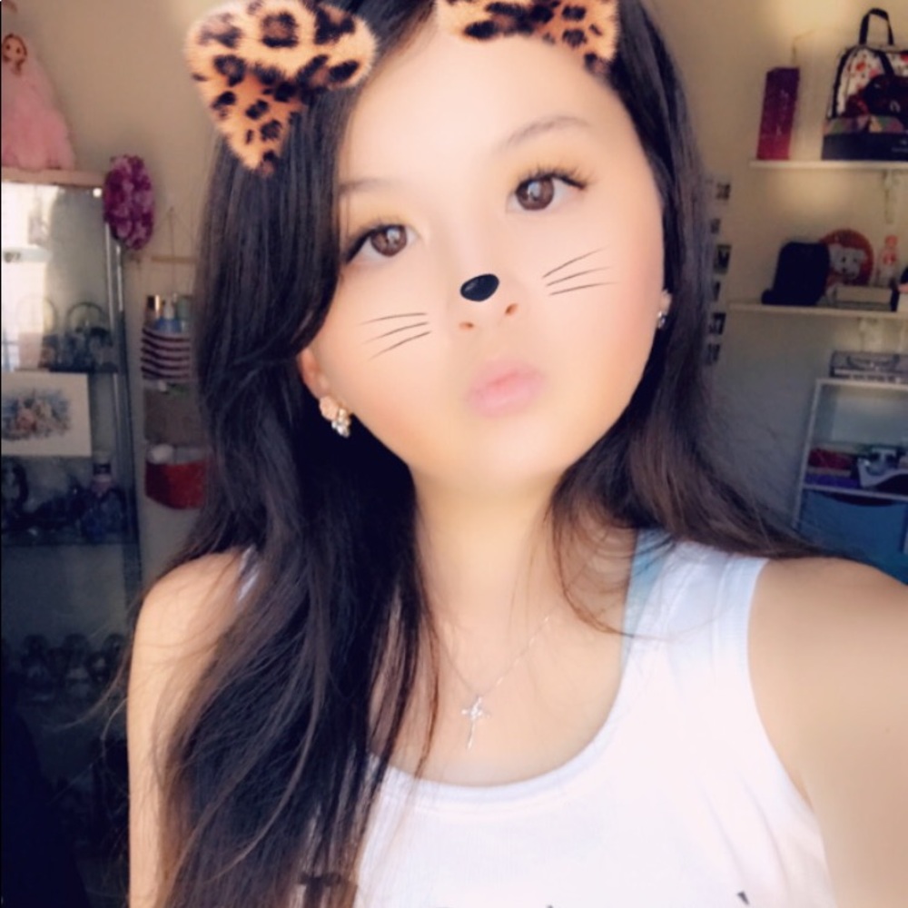 Meet your Posher, Nicole